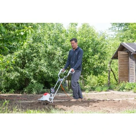 IKRA Motozappa Motocoltivatore Elettrica IEM-800-S, Larghezza Di Lavoro 30cm, Profondità Di Lavoro 20cm, 800 W 2 IKRA Motozappa Motocoltivatore Elettrica IEM-800-S, Larghezza Di Lavoro 30cm, Profondità Di Lavoro 20cm, 800 W - immagine 2