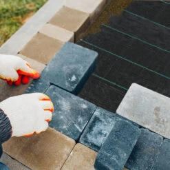 2x5m Rotolo Per Erbacce, Pellicola Per Erbacce Permeabile All'acqua Protezione UV Velo Da Giardino Resistente Agli Strappi, 100g/m HENGMEI -Negozio al dettaglio Piante Casa 88136621 4